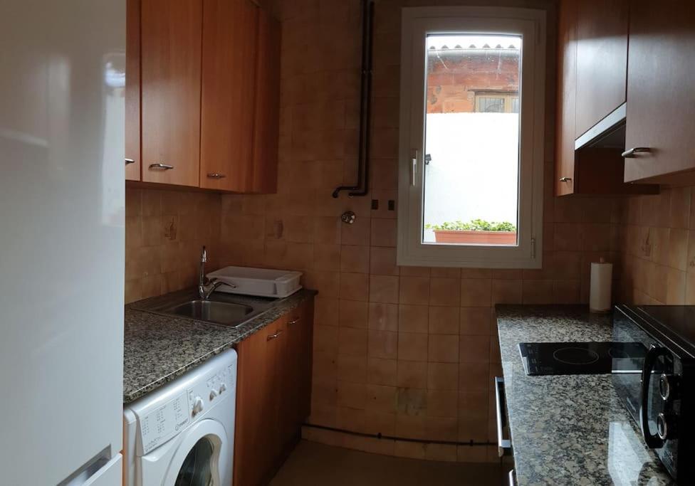 Casa Ramona Apartamento De Pueblo Con Patio En El Centro De Sant Joan Сан-Жоан-де-лес-Абадессес Экстерьер фото